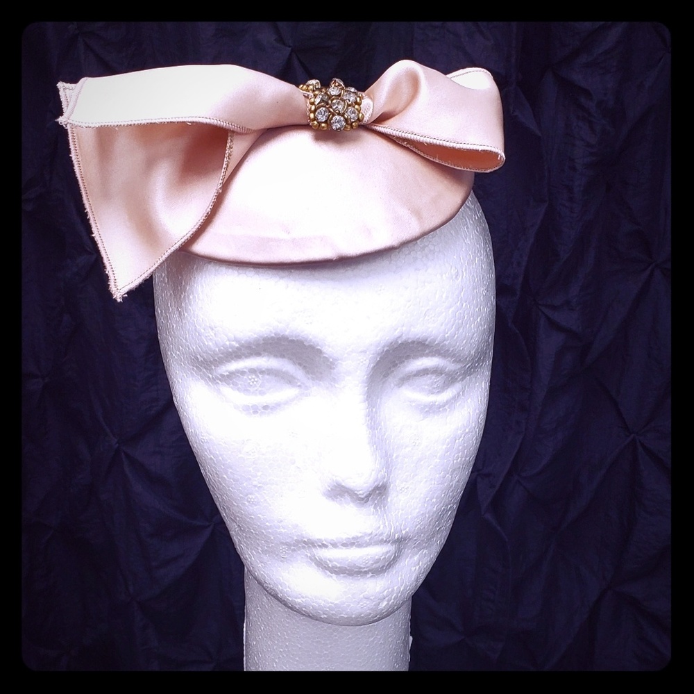 Blush fascinator